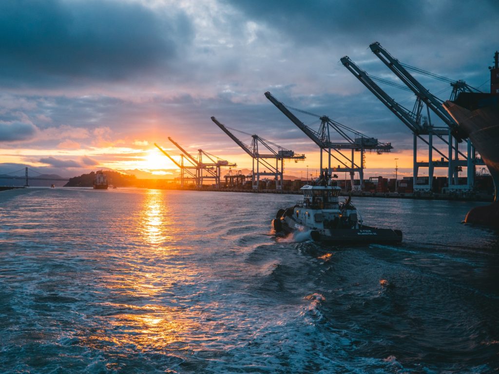 jenis-jenis-bahan-bakar-kapal-laut